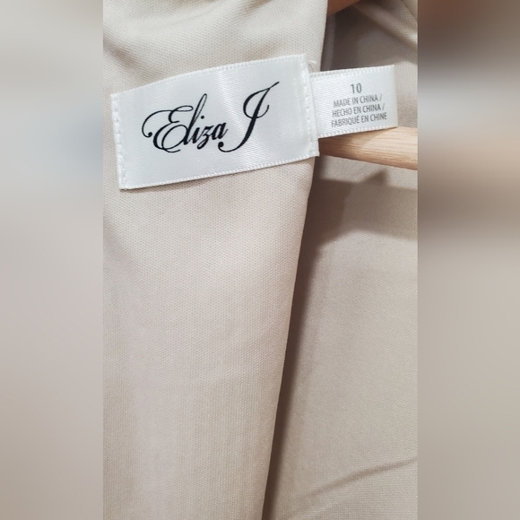 Eliza J Women's Sequined‎ Flutter-Sleeve Mock Neck Cocktail Dress Size 10 - Picture 6 of 13